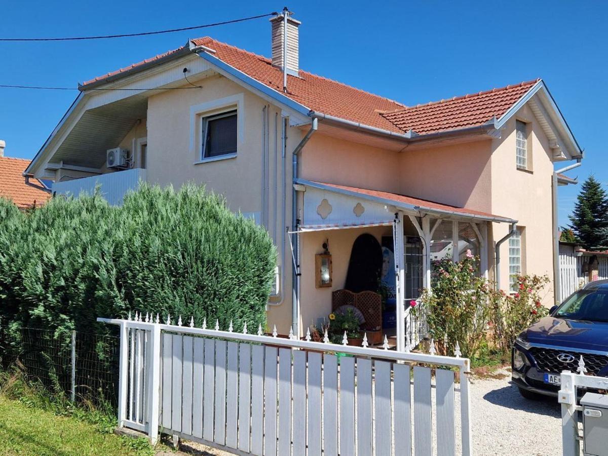 Appartement Andrea Galambok Εξωτερικό φωτογραφία